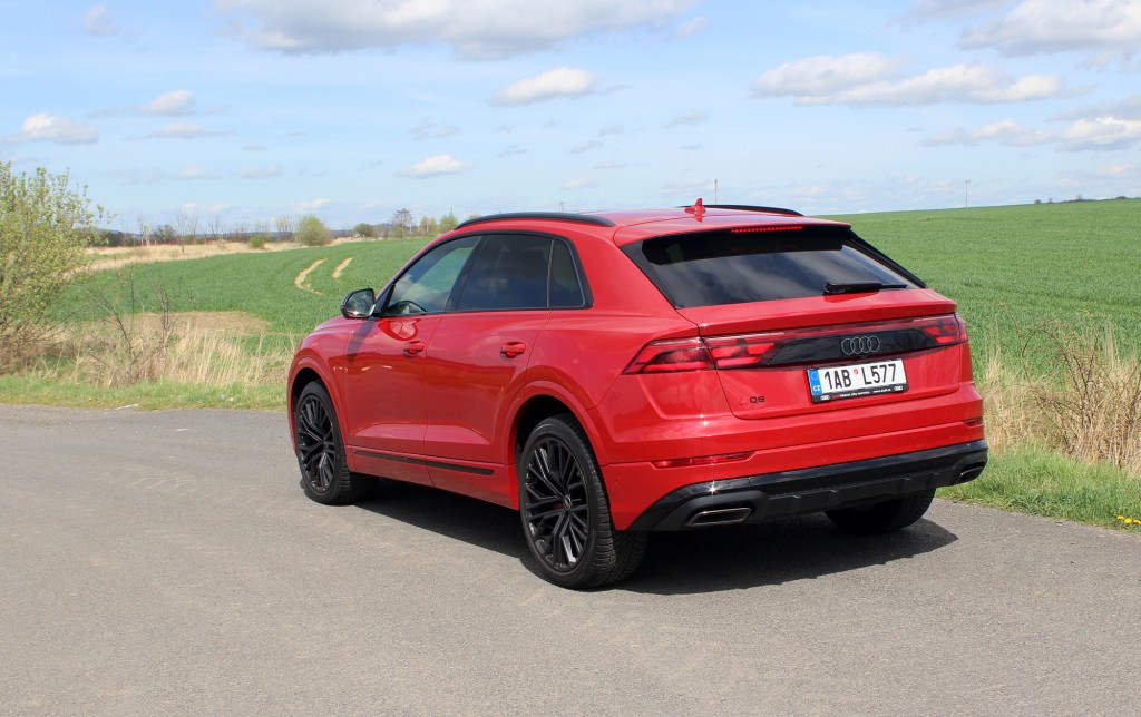 Audi Q8 (7)