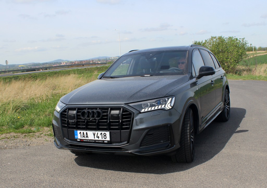 Audi Q7 pancéřovaná (1)