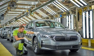 Skoda-Auto-produces-first-units-of-updated-Octavia-in-Kvasiny-1_b29afae6